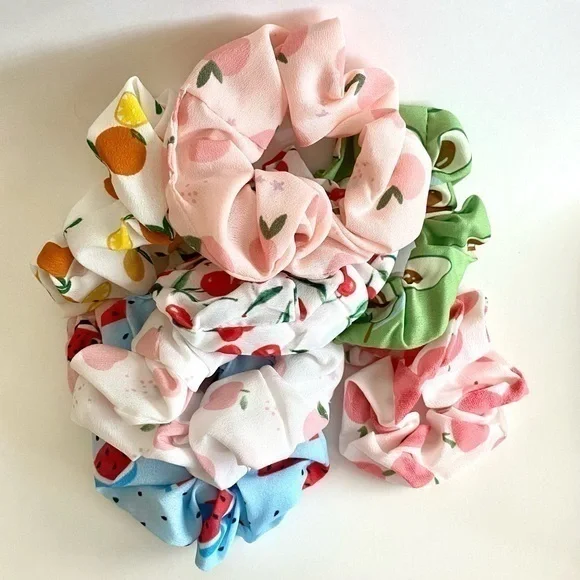Woman | Scrunchies with Fruit Prints | Set of 5 - Picture 2 of 16